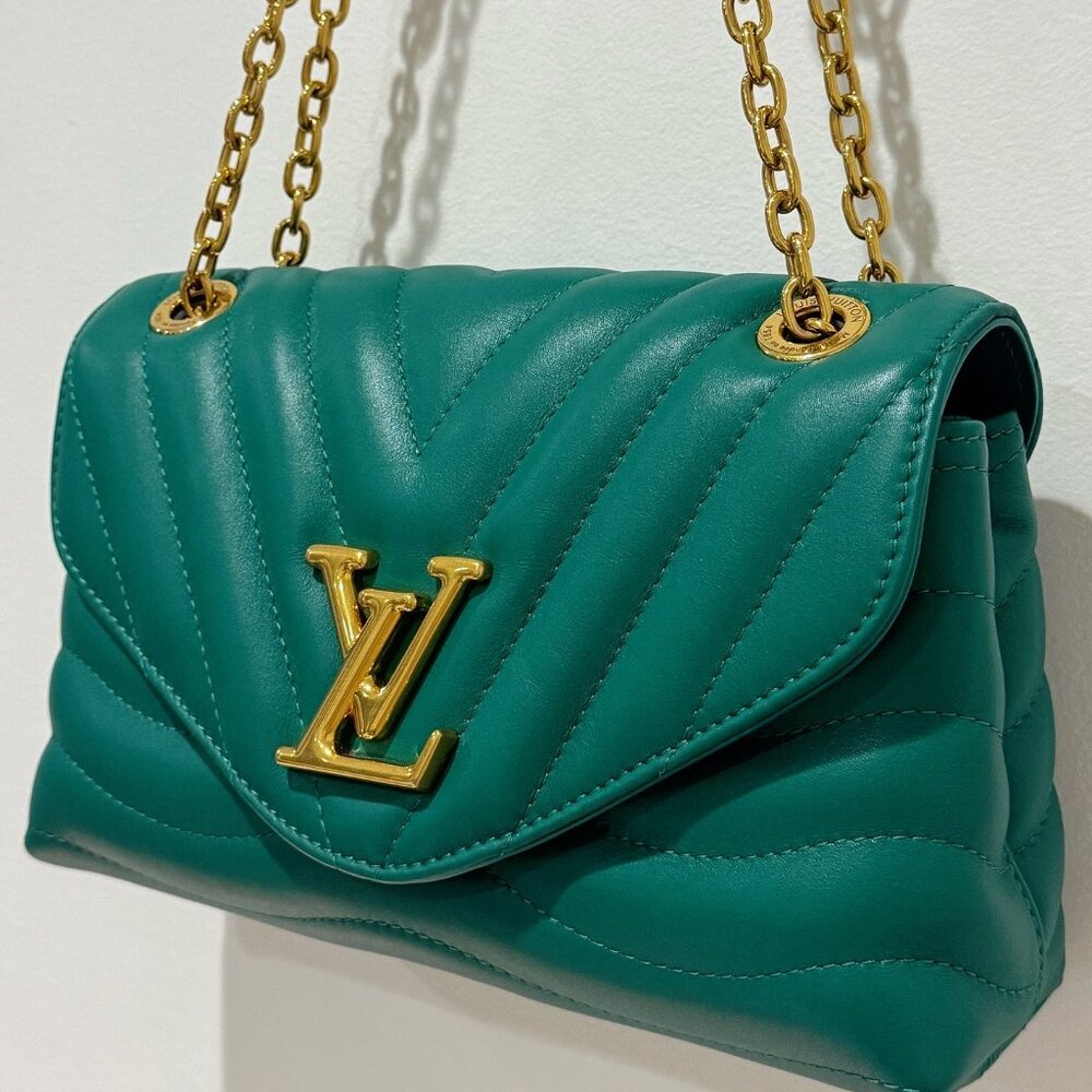 LOUIS VUITTON - New Wave Chain MM Bag, Emerald